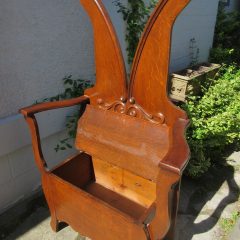 Uniquely Styled Oak Hall Bench c1910