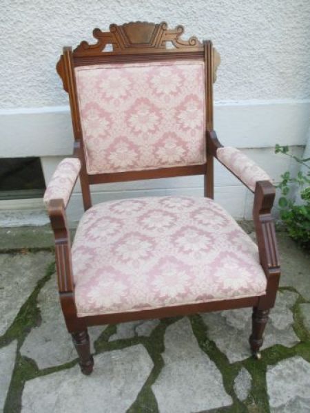 Eastlake Style Victorian Arm Chair In Great Condition Creighton